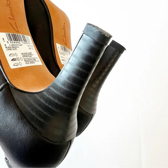 Clarks Illeana Smooth Black Leather Pointed Toe Pump Size 7.5 Career Classic EUC - Picture 10 of 12